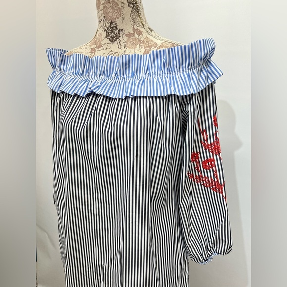 ROMEO AND JULIETTE COUTURE Navy and white stripe off shoulder mini dress size M - Picture 3 of 12